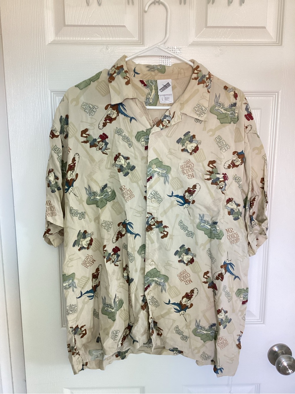 Men's Beige Novelty Print Short-Sleeve Button-Down Shirt